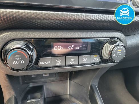 Used 2021 Nissan Kicks SV FWD image 21