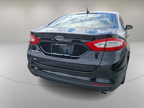 Used 2016 Ford Fusion S FWD image 8