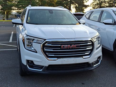Used 2022 GMC Terrain SLT AWD/4WD image 4