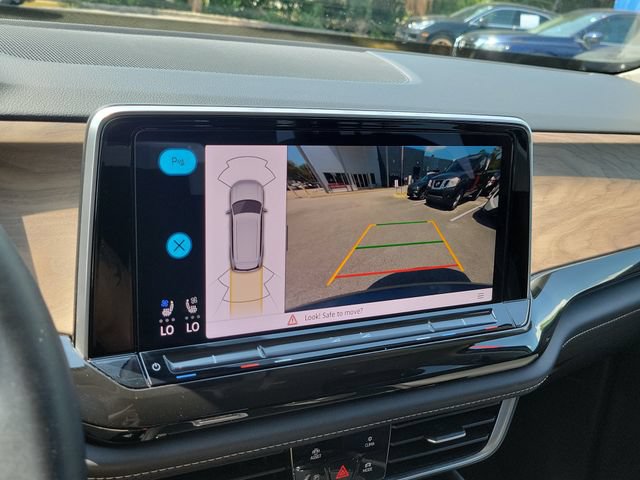 Used 2025 Volkswagen Atlas SE FWD image 29