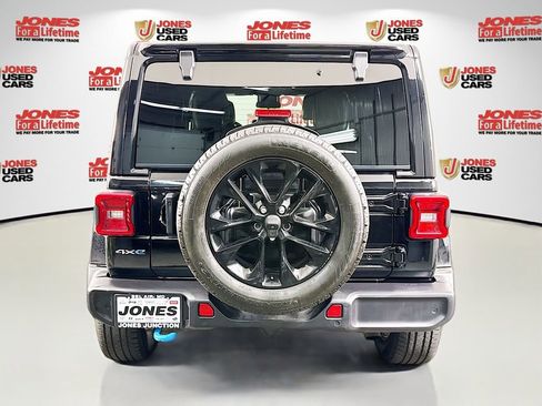 Used 2024 Jeep Wrangler Unlimited Sahara w/ Safety Group AWD/4WD image 13