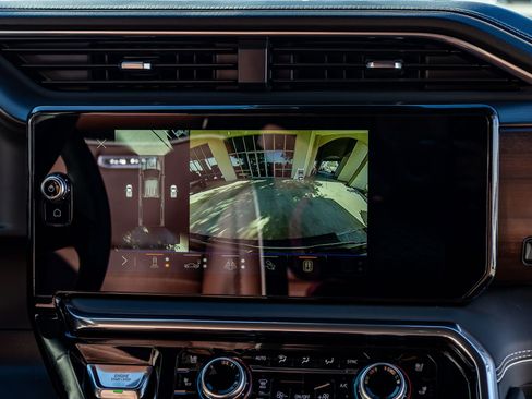 Used 2026 GMC Sierra 3500 Denali Ultimate image 26