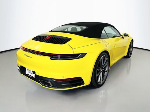 Used 2022 Porsche 911 Carrera image 9