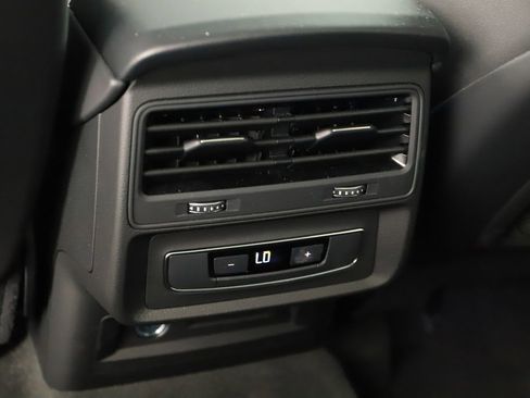Certified 2025 Audi Q7 2.0T Premium Plus w/ Premium Plus Package AWD/4WD image 21
