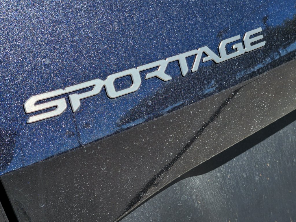 New 2026 Kia Sportage LX w/ LX Convenience Package FWD image 7