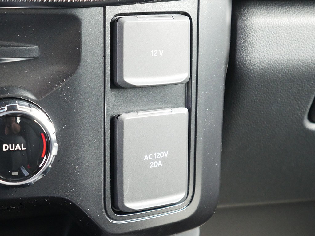 New 2026 Ford F250 Platinum AWD/4WD image 26