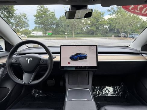 Used 2023 Tesla Model 3 Standard Range RWD image 29