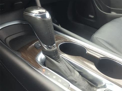 Used 2016 Chevrolet Malibu Premier w/ Driver Confidence Package II image 32