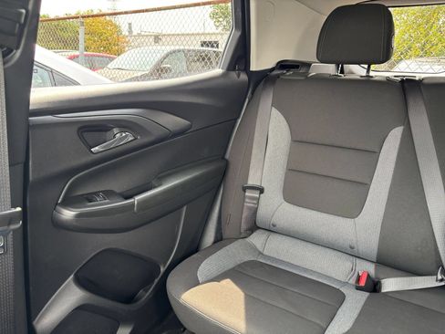 Used 2025 Chevrolet TrailBlazer LT FWD image 34