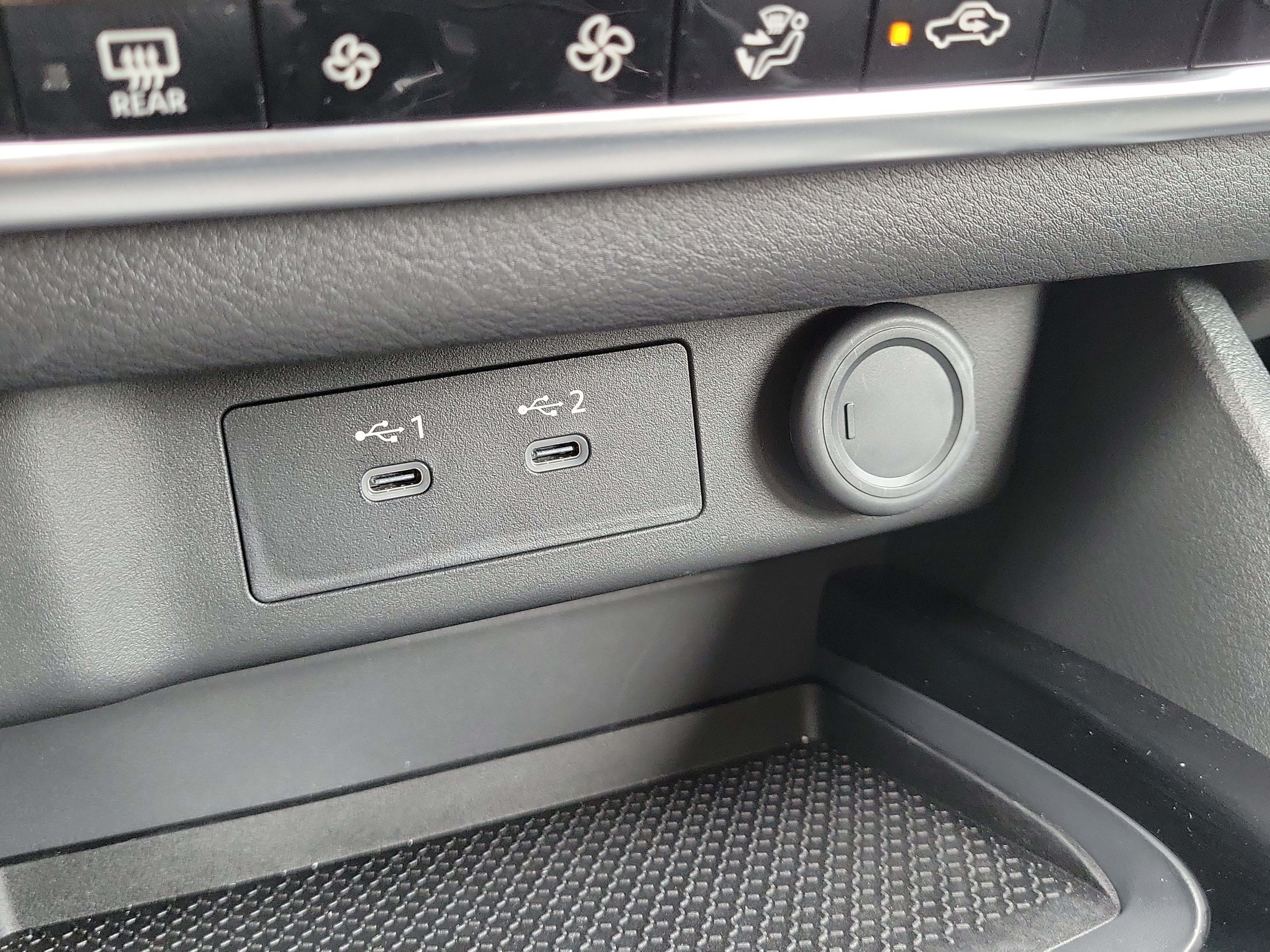 Certified 2025 Nissan Rogue SV AWD/4WD image 29