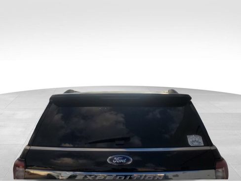 Used 2020 Ford Expedition Limited RWD image 5