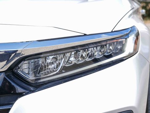 Used 2020 Honda Accord LX image 5