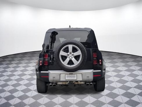 Used 2024 Land Rover Defender 110 SE AWD/4WD image 4