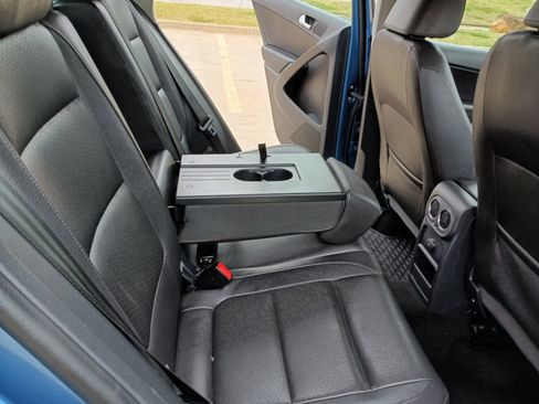 Used 2017 Volkswagen Tiguan S image 15