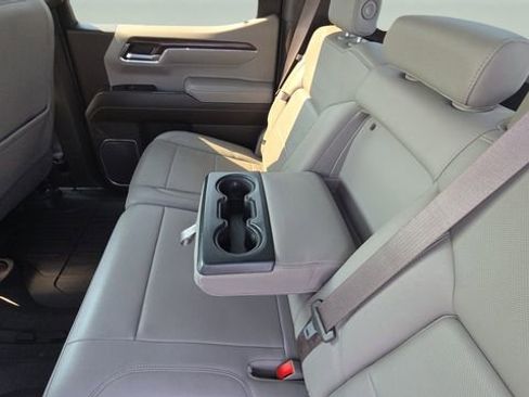 Used 2022 GMC Sierra 1500 SLT w/ SLT Premium Package image 18