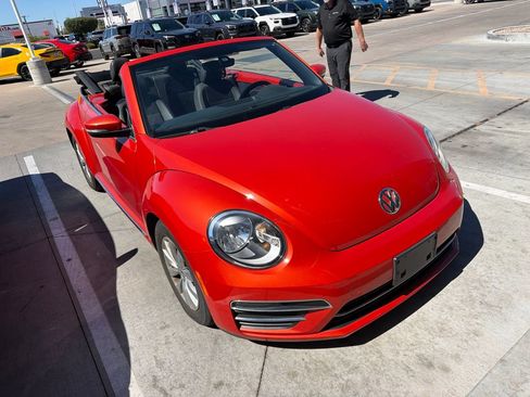 Used 2017 Volkswagen Beetle 1.8T S FWD image 10