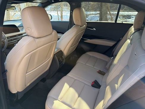 Certified 2024 Cadillac XT4 Luxury w/ Cold Weather Package image 16