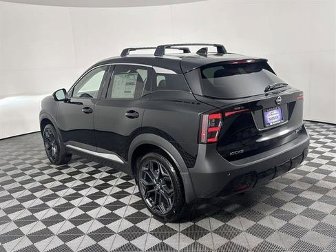 New 2025 Nissan Kicks SR w/ Illumination Package image 6