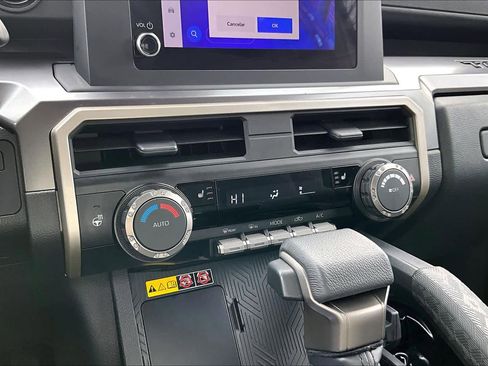 Used 2024 Toyota Tacoma SR5 image 33