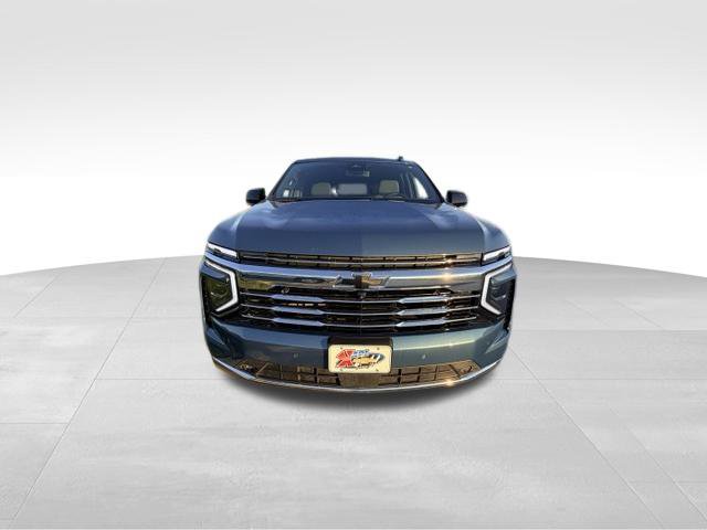 Used 2025 Chevrolet Tahoe LT w/ Comfort Package AWD/4WD image 3