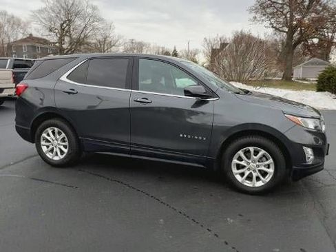 Certified 2020 Chevrolet Equinox LT w/ Driver Convenience Package image 2