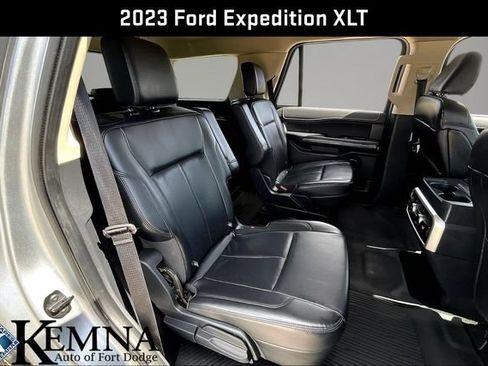 Used 2023 Ford Expedition XLT AWD/4WD image 30