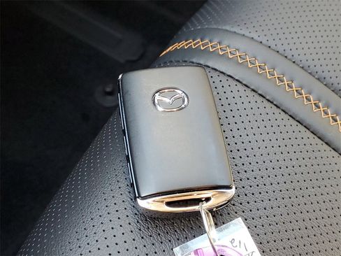 Used 2025 MAZDA CX-50 AWD 2.5 Turbo w/ Weather Package image 33