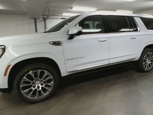 New 2026 GMC Yukon XL Denali w/ Sun & Power Step Package image 40