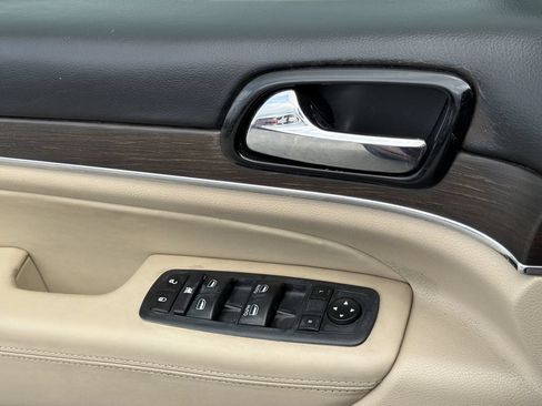 Used 2022 Jeep Grand Cherokee Limited RWD image 26