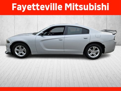 Used 2023 Dodge Charger SXT image 4