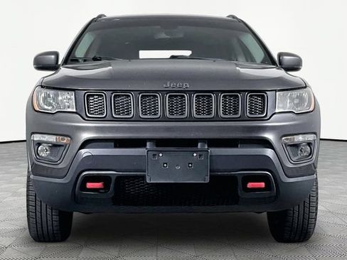 Used 2020 Jeep Compass Trailhawk AWD/4WD image 2
