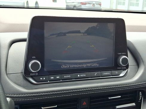 Used 2022 Nissan Rogue SV AWD/4WD image 20
