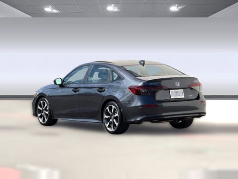 Certified 2025 Honda Civic Sport Touring image 3
