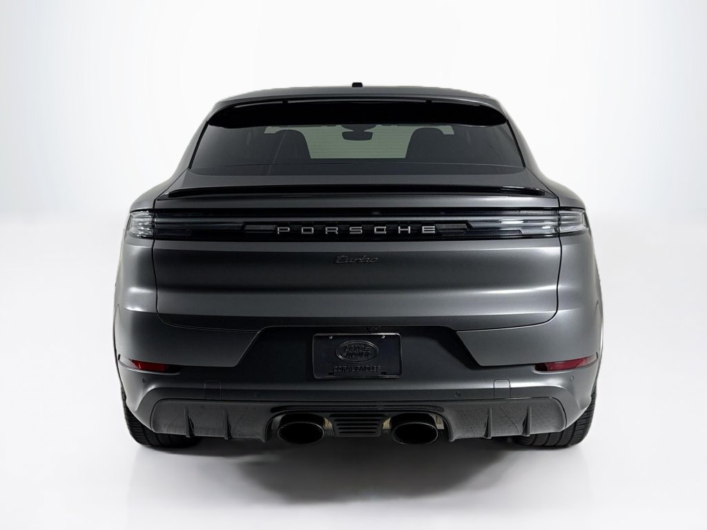 Used 2025 Porsche Cayenne Turbo AWD/4WD image 4