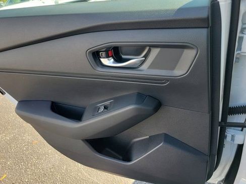 Certified 2025 Honda Accord SE image 16