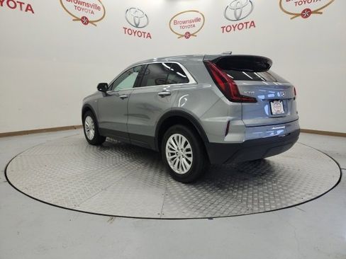 Used 2024 Cadillac XT4 Luxury w/ Cold Weather Package image 6
