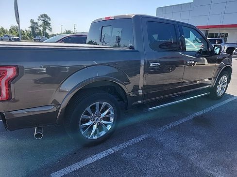 Used 2017 Ford F150 Lariat image 14