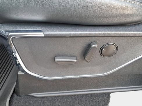 Used 2023 Ford F350 Lariat w/ Lariat Ultimate Package image 11