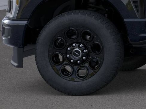 New 2026 Ford F250 XLT w/ XLT Premium Package AWD/4WD image 19