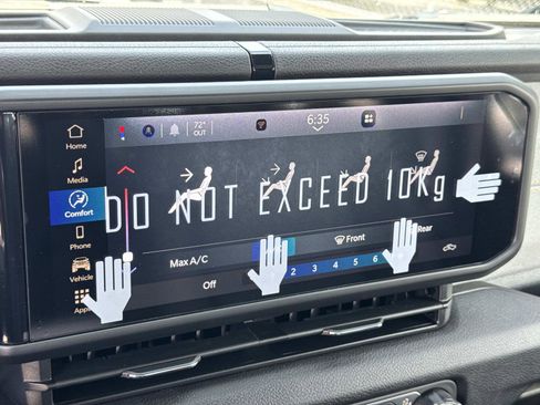 New 2026 Jeep Gladiator Sport image 13