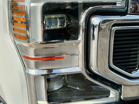 Used 2020 Ford F350 Lariat w/ Lariat Ultimate Package AWD/4WD image 8