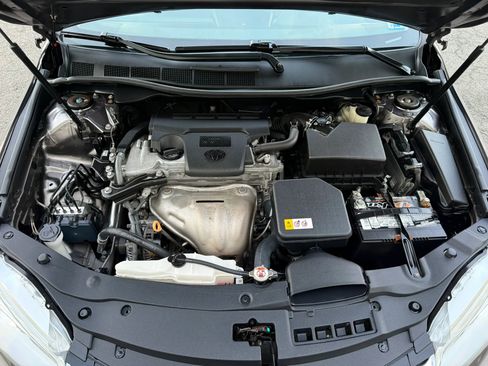 Used 2017 Toyota Camry LE FWD image 19