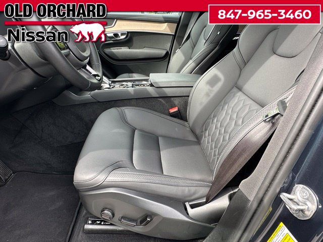 Used 2025 Volvo XC90 B6 Plus AWD/4WD image 11