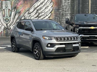 Used 2024 Jeep Compass Latitude