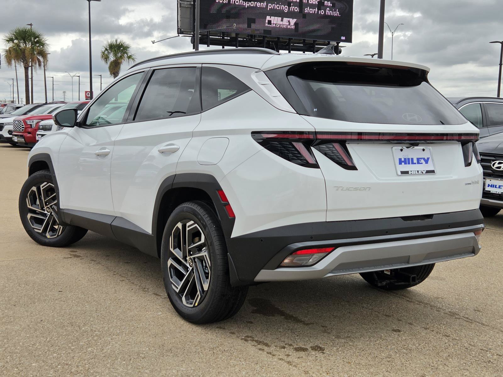 New 2026 Hyundai Tucson Limited AWD/4WD image 3