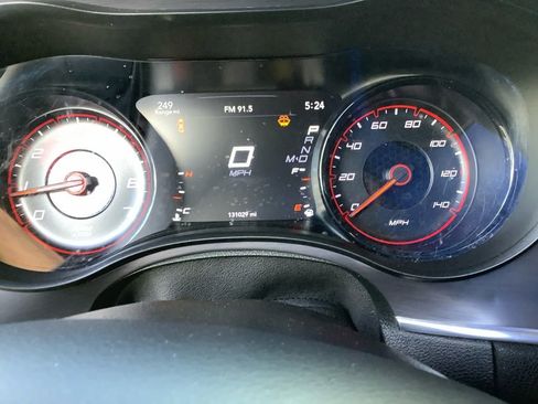 Used 2018 Dodge Charger SXT w/ Blacktop Package RWD image 10