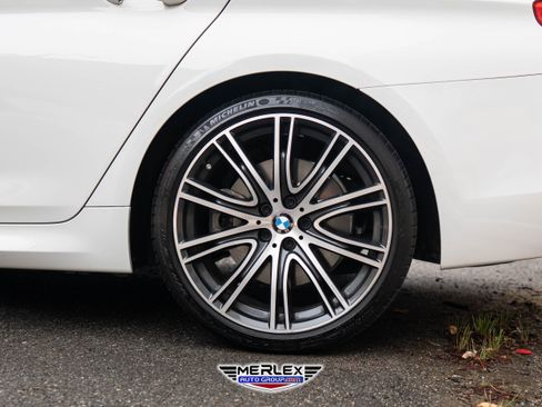 Used 2018 BMW 540i w/ M Sport Package image 12