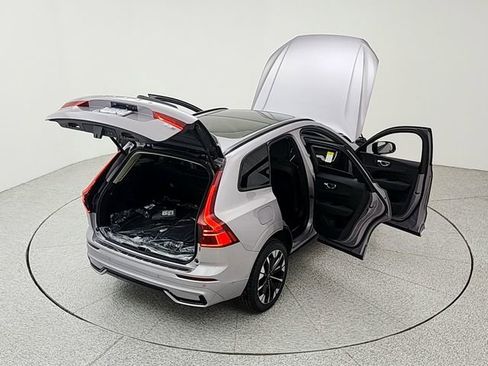 New 2026 Volvo XC60 B5 Plus w/ Protection Package Premier image 39