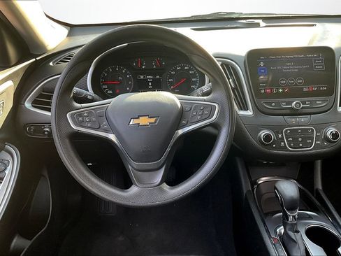 Used 2023 Chevrolet Malibu LT image 8