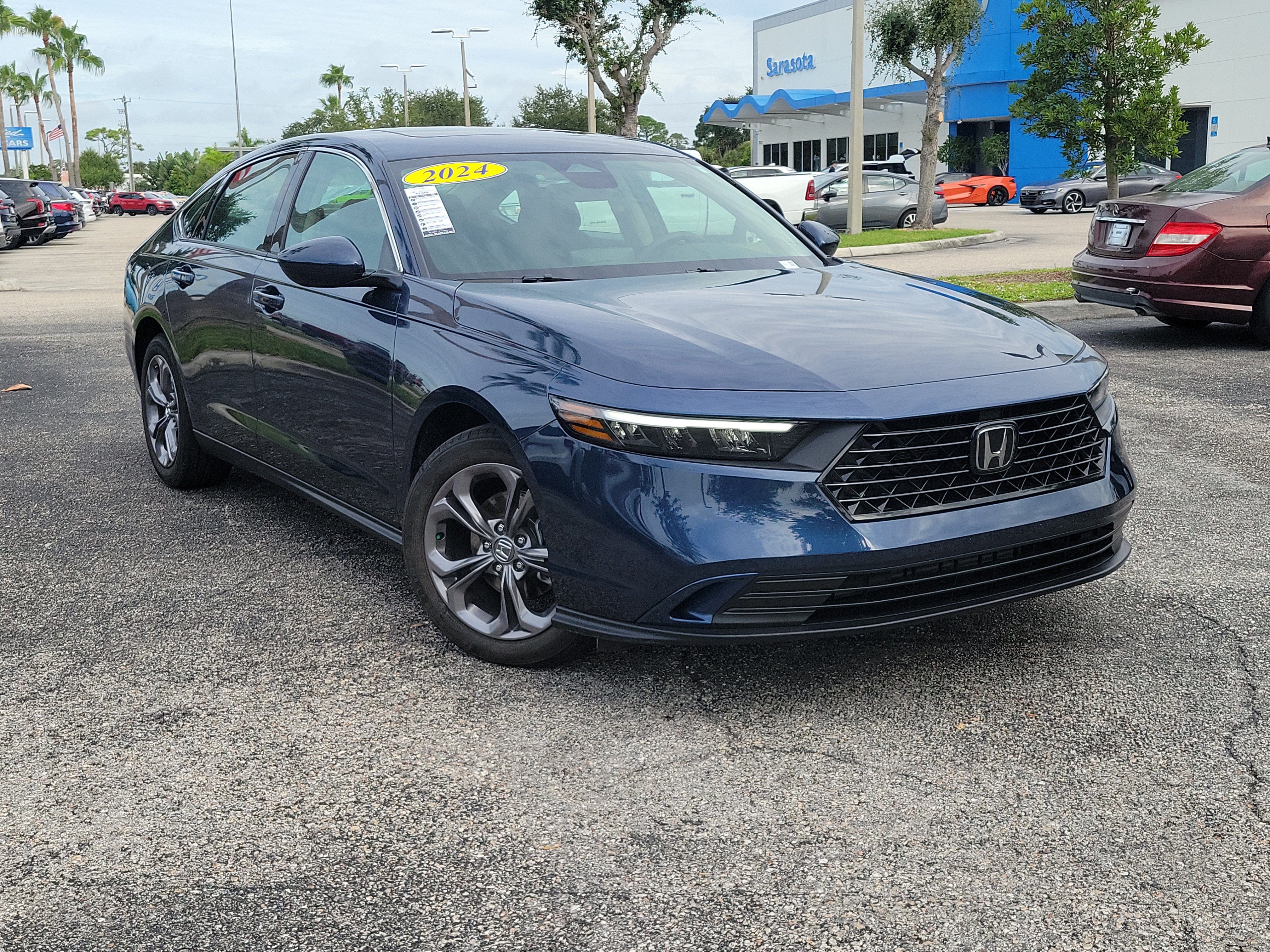 Used 2024 Honda Accord EX image 1